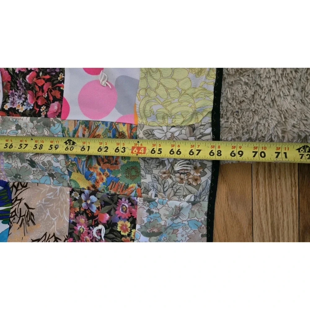 Vintage 50s Handmade and Hand Stitched Feed Sack Floral FLOWERS Quilt THROW TWIN